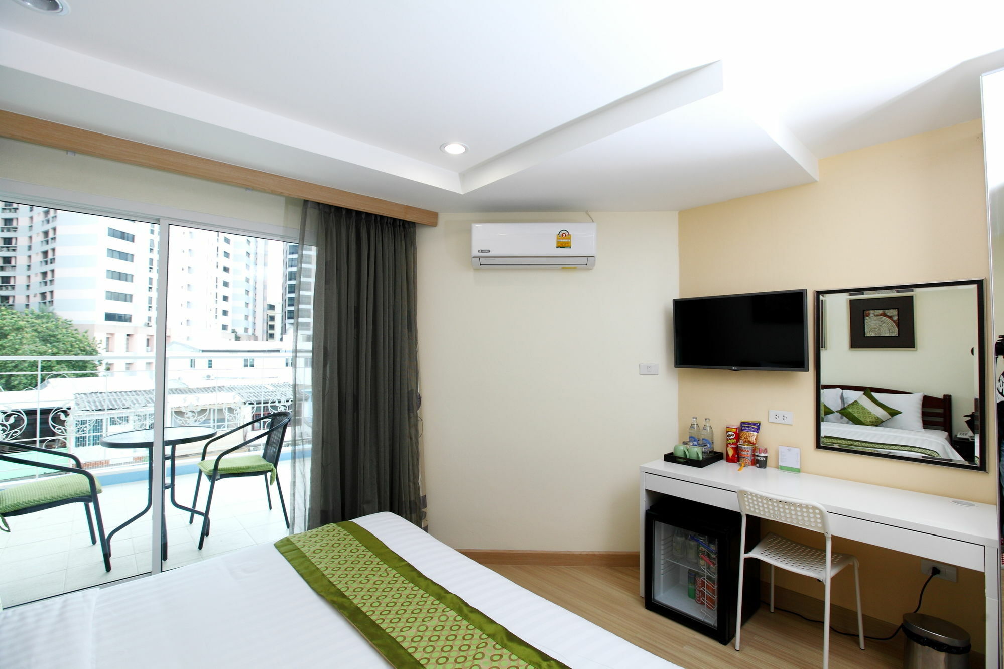 Icheck Inn Sukhumvit 22 Bangkok Exterior foto